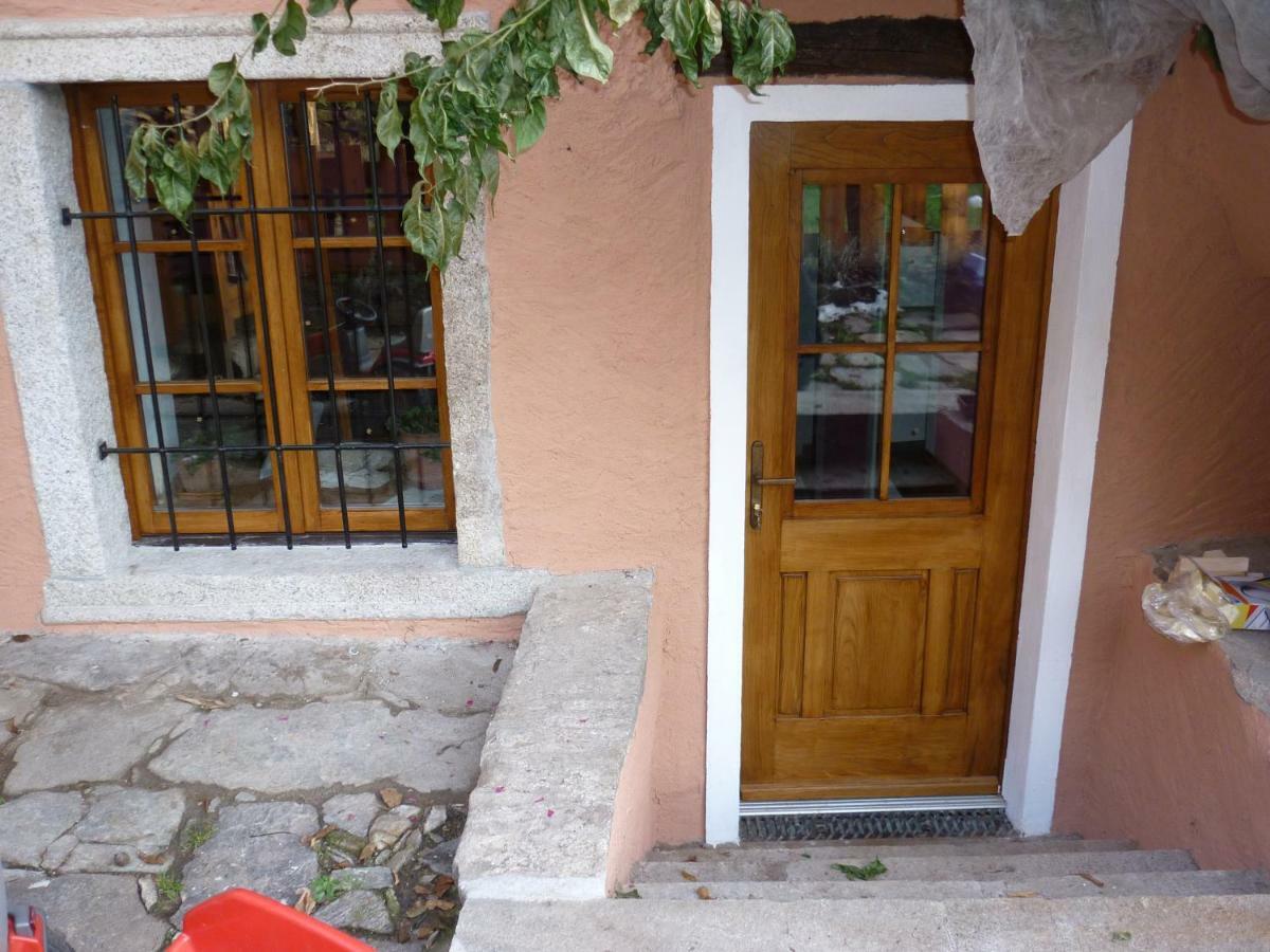 Appartement La Vecchia Casa Rosa à Cannero Riviera Extérieur photo